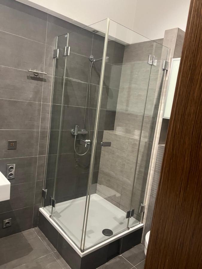 Nowoczesny 100M2 Apartament W Centrum ウッチ エクステリア 写真